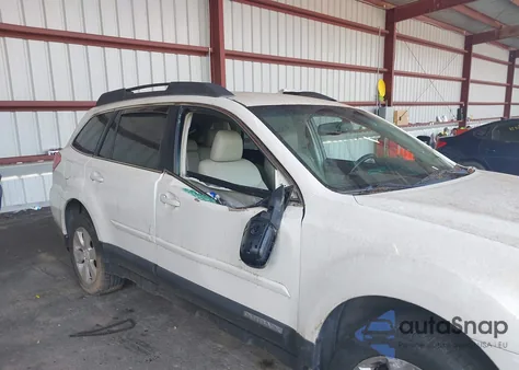 2011 Subaru Outback 3.6R Limited z USA, uszkodzony, nr VIN 4S4BRDJC9B2370607